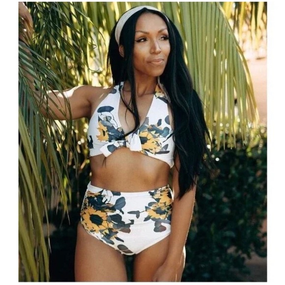 🌻NWT Albion Sunflower Top Knot Swim Bikini Top XS - Picture 5 of 6